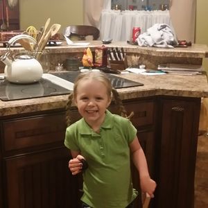 Meet your Posher, Pauline